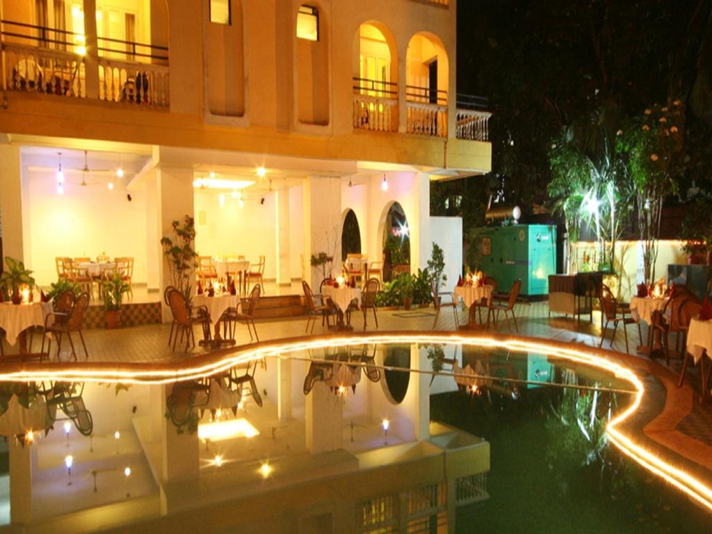 Lambana Resort Calangute Exteriör bild