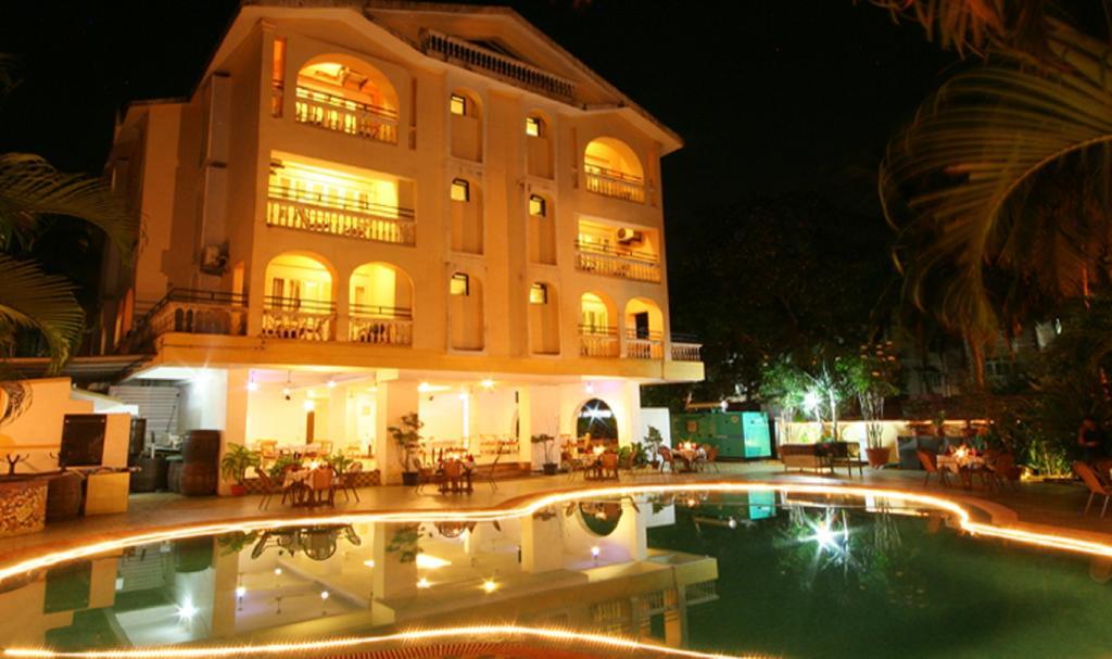 Lambana Resort Calangute Exteriör bild